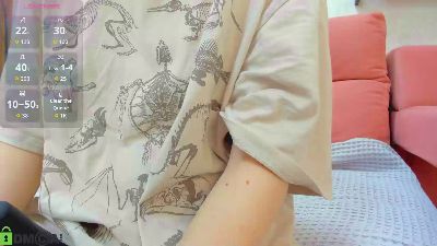Little_Chips live cam on Cam4