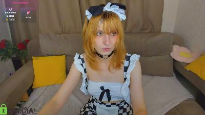 Little_Chips live cam on Cam4