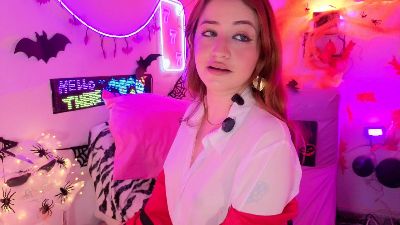 Littlejenn777 live cam on Cam4