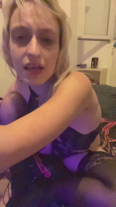 Littlesecret1 live cam on Cam4