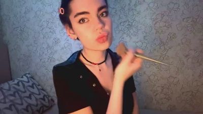 LiviaWinget live cam on Cam4