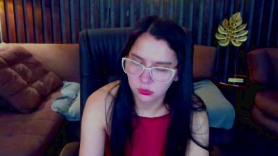 Livia_Shy live cam on Cam4