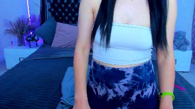 Livia_Shy live cam on Cam4
