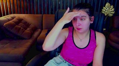 Livia_Shy live cam on Cam4