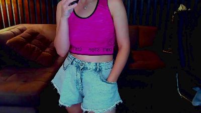 Livia_Shy live cam on Cam4
