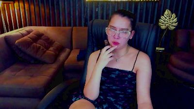 Livia_Shy live cam on Cam4