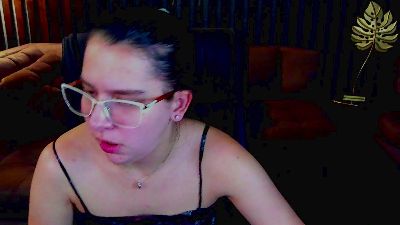 Livia_Shy live cam on Cam4