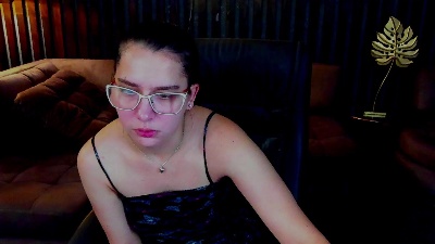 Livia_Shy live cam on Cam4