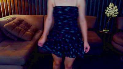 Livia_Shy live cam on Cam4