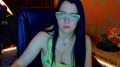 Livia_Shy live cam on Cam4