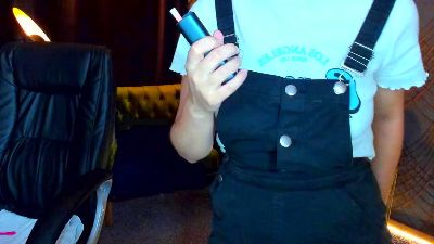 Livia_Shy live cam on Cam4