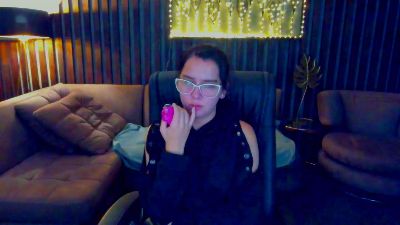 Livia_Shy live cam on Cam4