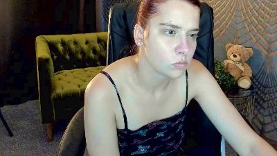 Livia_Shy live cam on Cam4