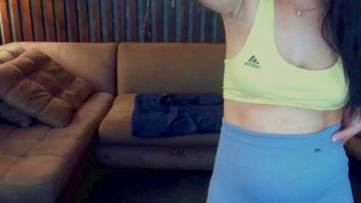 Livia_Shy live cam on Cam4