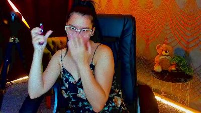 Livia_Shy live cam on Cam4