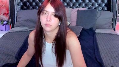 Livia_Shy live cam on Cam4