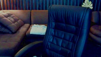 Livia_Shy live cam on Cam4