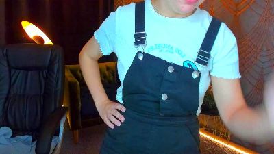 Livia_Shy live cam on Cam4