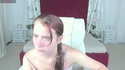 Livia_Shy live cam on Cam4