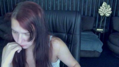 Livia_Shy live cam on Cam4