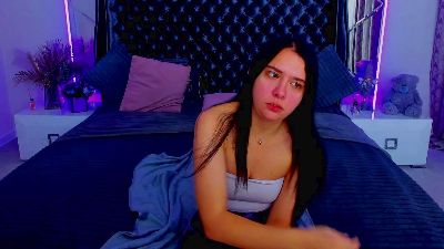 Livia_Shy live cam on Cam4