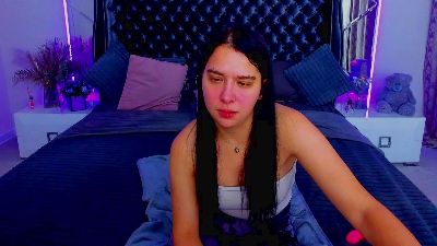 Livia_Shy live cam on Cam4