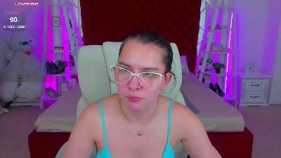 Livia_Shy live cam on Cam4