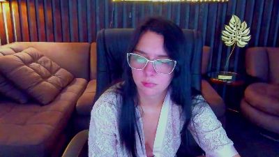 Livia_Shy live cam on Cam4
