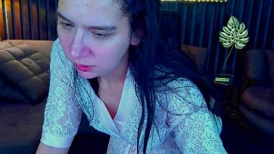 Livia_Shy live cam on Cam4