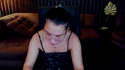 Livia_Shy live cam on Cam4