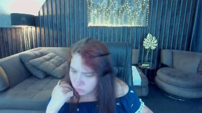 Livia_Shy live cam on Cam4