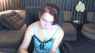 Livia_Shy live cam on Cam4