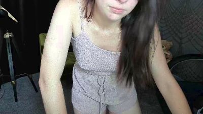 Livia_Shy live cam on Cam4