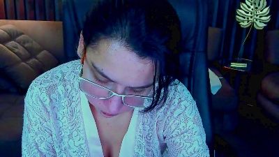 Livia_Shy live cam on Cam4
