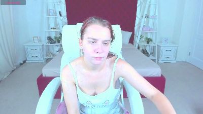 Livia_Shy live cam on Cam4