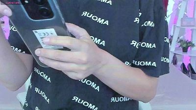 Livia_Shy live cam on Cam4
