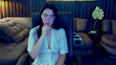 Livia_Shy live cam on Cam4