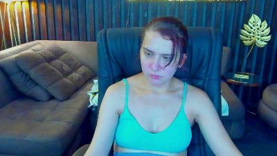 Livia_Shy live cam on Cam4