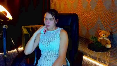 Livia_Shy live cam on Cam4