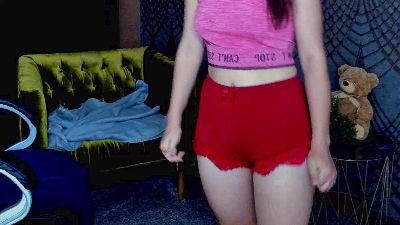 Livia_Shy live cam on Cam4