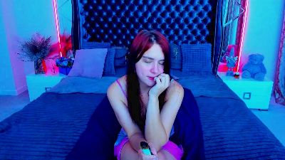 Livia_Shy live cam on Cam4