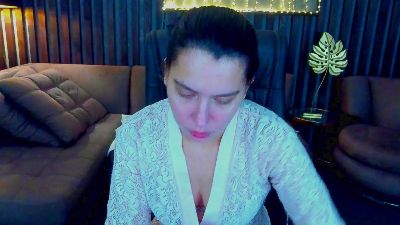 Livia_Shy live cam on Cam4