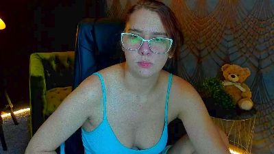 Livia_Shy live cam on Cam4