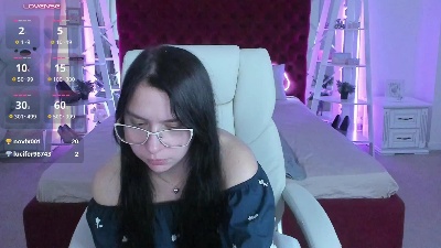 Livia_Shy live cam on Cam4