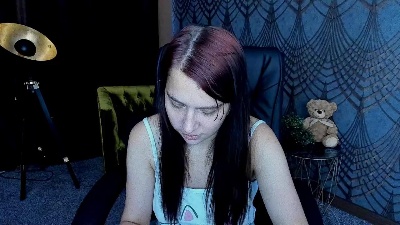Livia_Shy live cam on Cam4