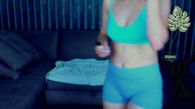 Livia_Shy live cam on Cam4