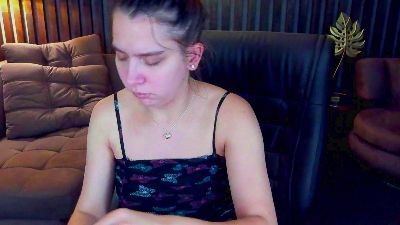 Livia_Shy live cam on Cam4