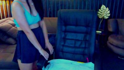 Livia_Shy live cam on Cam4