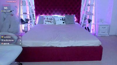 Livia_Shy live cam on Cam4