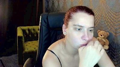 Livia_Shy live cam on Cam4